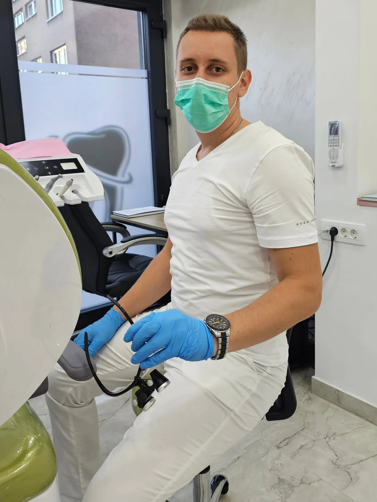 Doktor Anes Krajnišnik, vlasnik ordinacije Oral Dent